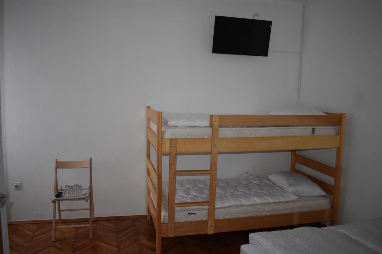 De Lux Apartment & Rooms Emilia Баня Лука Екстериор снимка