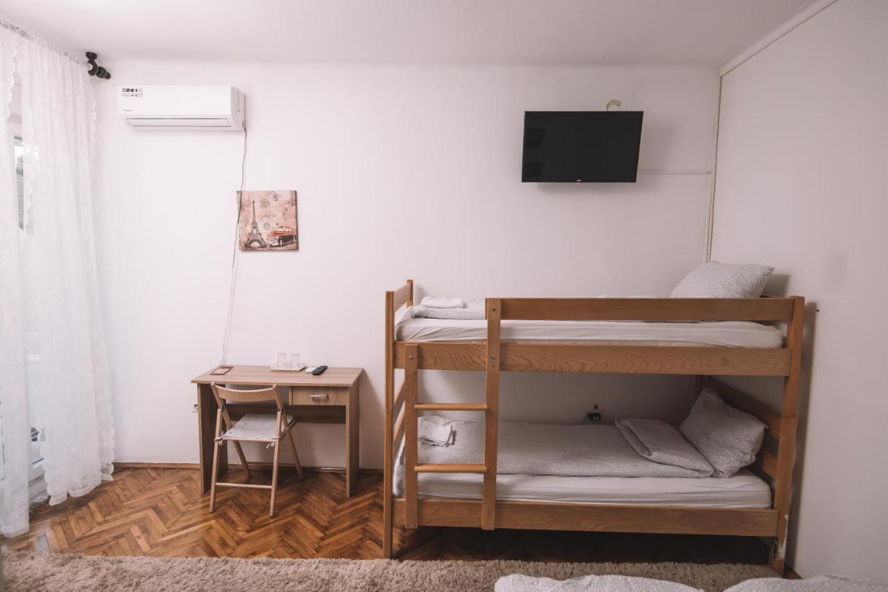 De Lux Apartment & Rooms Emilia Баня Лука Екстериор снимка