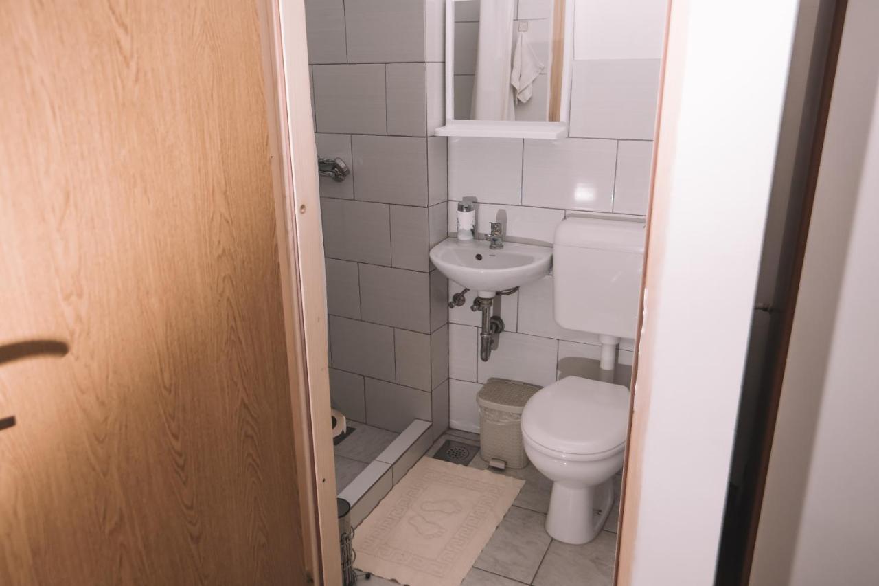 De Lux Apartment & Rooms Emilia Баня Лука Екстериор снимка