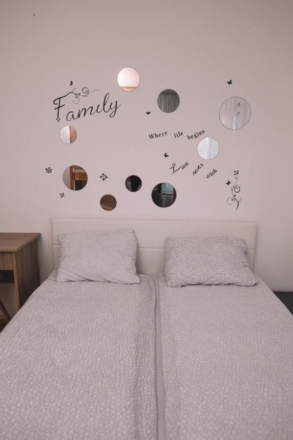 De Lux Apartment & Rooms Emilia Баня Лука Екстериор снимка