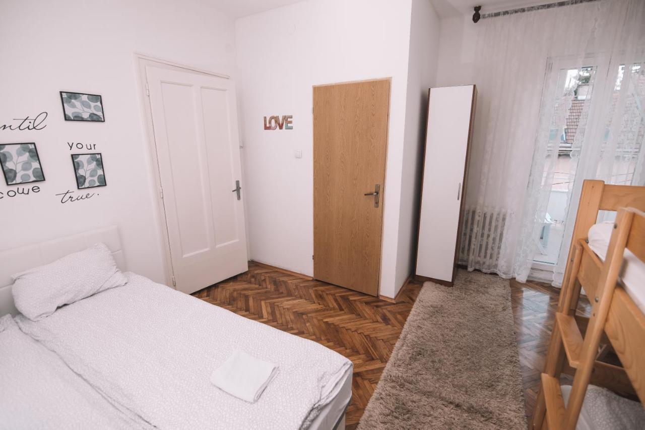De Lux Apartment & Rooms Emilia Баня Лука Екстериор снимка